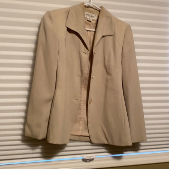 Jones New York, jacket, shift dress and skirt - Picture 3 of 3